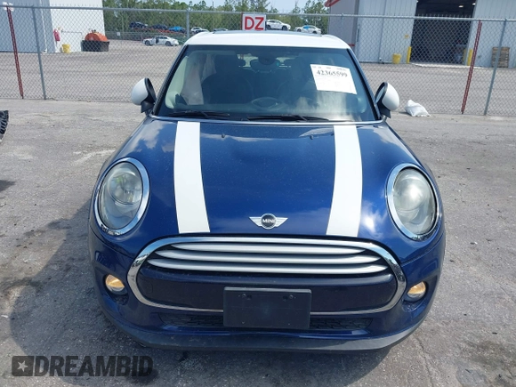 2015 MINI Hardtop 4 Door with VIN WMWXS5C51FT827510, listed as a IAAI auction lot 42365599 with 53,667 mi miles and . Bid and sale history available at DreamBid. Image 12.