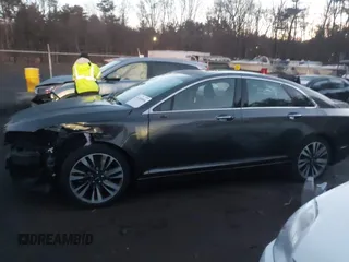 2020 Lincoln MKZ Reserve with VIN 3LN6L5E95LR602785, listed as a IAAI auction lot 41103604 with 42,388 mi miles and . Bid and sale history available at DreamBid. Image 15.