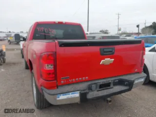 2011 Chevrolet Silverado 1500 LT with VIN 1GCRCSE04BZ375651, listed as a IAAI auction lot 41571329 with 320,878 mi miles. Bid and sale history available at carsss.com. Image 3.