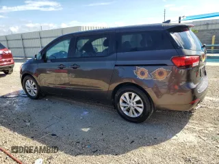 2017 Kia Sedona LX with VIN KNDMB5C13H6220108, listed as a Copart auction lot 72136674 with 72,426 mi miles and Salvage Title. Bid and sale history available at carsss.com. Image 2.