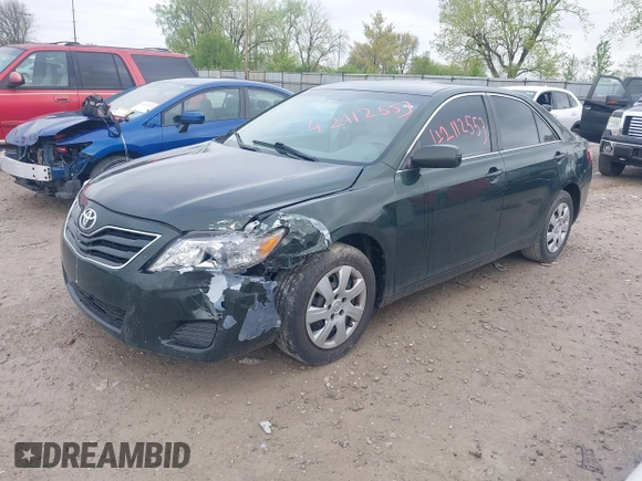 2011 Toyota Camry LE z VIN 4T1BF3EK3BU703487, wystawiony jako IAAI lot #42112553 z przebiegiem 133 063 mil mil oraz . Historia ofert i sprzedaży dostępna na DreamBid. Obrazek 2.