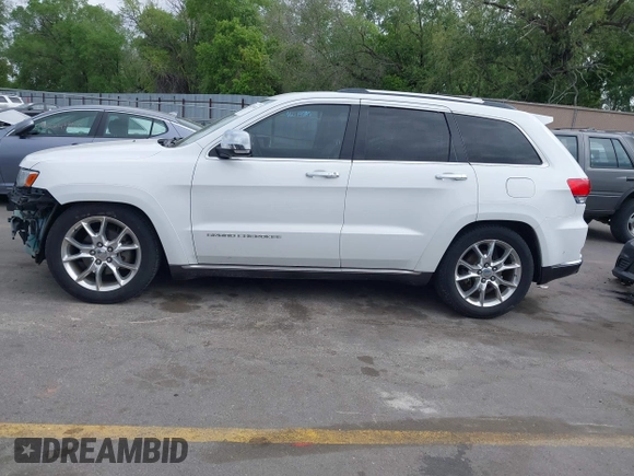 2014 Jeep Grand Cherokee Summit z VIN 1C4RJFJG2EC476114, wystawiony jako IAAI lot #42249108 z przebiegiem 97 569 mil mil oraz . Historia ofert i sprzedaży dostępna na DreamBid. Obrazek 15.