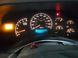2002 GMC Yukon XL SLT with VIN 1GKFK16Z22J161547, listed as a Copart auction lot 84436844 with 330,971 mi miles and Salvage Title. Bid and sale history available at carsss.com. Image 9.
