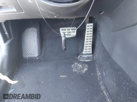 2013 Kia Optima SX with VIN 5XXGR4A6XDG098389, listed as a IAAI auction lot 42322665 with 226,794 mi miles and . Bid and sale history available at DreamBid. Image 11.