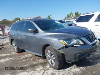 2020 Nissan Pathfinder S with VIN 5N1DR2AN5LC643553, listed as a IAAI auction lot 40581997 with 99,062 mi miles. Bid and sale history available at carsss.com. Image 1.
