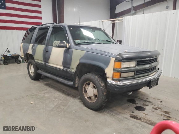 1998 Chevrolet Tahoe with VIN 1GNEK13R7WJ308146, listed as a Copart auction lot 87843305 with 180,920 mi miles and Clean Title. Bid and sale history available at carsss.com. Image 4.