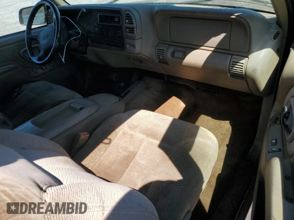 1997 Chevrolet Silverado 1500 with VIN 2GCEK19R6V1141478, listed as a Copart auction lot 50797925 with 274,288 mi miles and Salvage Title. Bid and sale history available at DreamBid. Image 8.