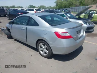 2008 Honda Civic EX-L z VIN 2HGFG12908H505214, wystawiony jako IAAI lot #42229144 z przebiegiem 172 749 mil mil oraz . Historia ofert i sprzedaży dostępna na DreamBid. Obrazek 3.