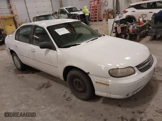 2005 Chevrolet Classic with VIN 1G1ND52F35M167874, listed as a IAAI auction lot 41564152 with 245,386 mi miles. Bid and sale history available at carsss.com. Image 1.