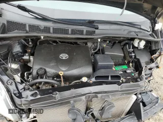 2020 Toyota Sienna XLE Auto Access Seat with VIN 5TDYZ3DC1LS068419, listed as a Copart auction lot 64404475 with 92,579 mi miles and Clean title. Bid and sale history available at DreamBid. Image 12.