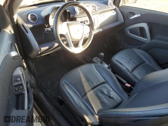 2012 Smart fortwo Pure z VIN WMEEJ3BA7CK543415, wystawiony jako Copart lot #42707385 z przebiegiem 76 280 mil mil oraz Szkody całkowita. Historia ofert i sprzedaży dostępna na DreamBid. Obrazek 8.