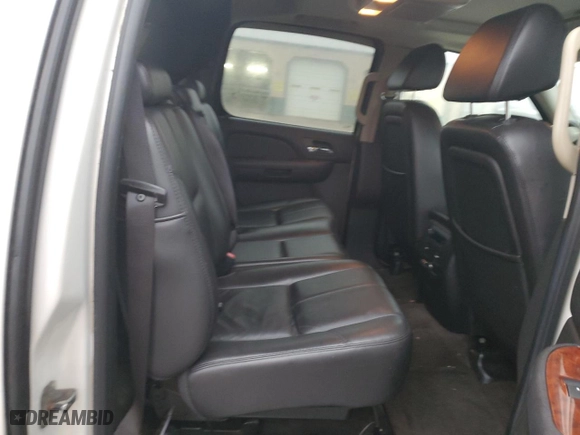 2008 Chevrolet Avalanche LTZ with VIN 3GNFK123X8G264763, listed as a Copart auction lot 43169685 with 178,469 mi miles and Salvage Title. Bid and sale history available at carsss.com. Image 10.