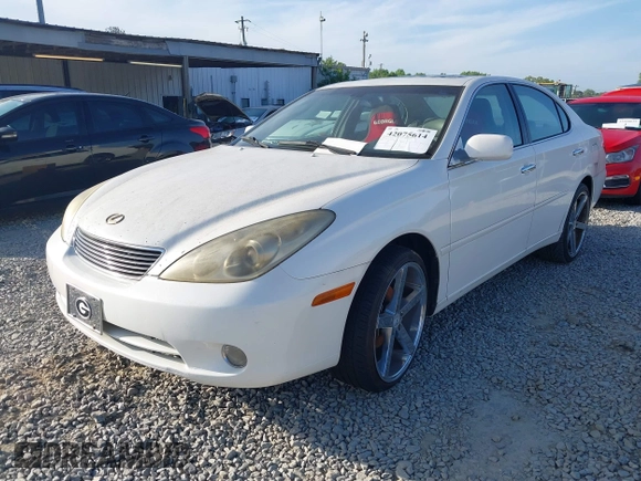 2005 Lexus ES 330 with VIN JTHBA30G755139765, listed as a IAAI auction lot 42075614 with 172,647 mi miles. Bid and sale history available at carsss.com. Image 2.