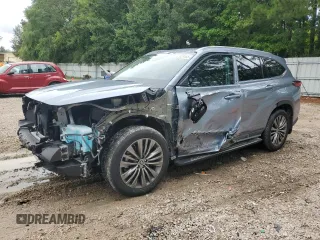 2021 Toyota Highlander Platinum with VIN 5TDFZRBH6MS119391, listed as a Copart auction lot 62929185 with 31,976 mi miles and Salvage title. Bid and sale history available at DreamBid. Image 1.