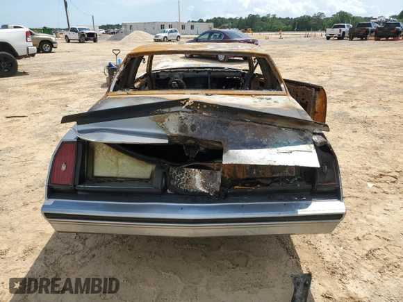 1985 Chevrolet Monte Carlo Sport SS с VIN 1G1GZ37GXFR115095, выставлен на аукционе Copart как лот 62680814 с пробегом Не указан миль и На запчасти • Non repairable. История ставок и продаж доступна на DreamBid. Изображение 6.