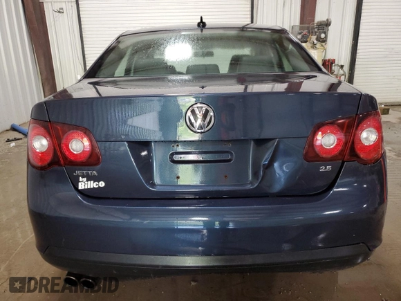 2009 Volkswagen Jetta SE z VIN 3VWRZ71K29M167800, wystawiony jako Copart lot #61451305 z przebiegiem 161 617 mil mil oraz Szkoda całkowita • Salvage title. Historia ofert i sprzedaży dostępna na DreamBid. Obrazek 6.
