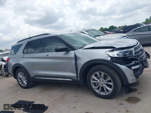 2023 Ford Explorer XLT z VIN 1FMSK7DH7PGC25301, wystawiony jako IAAI lot #42087005 z przebiegiem 10 105 mil mil oraz . Historia ofert i sprzedaży dostępna na DreamBid. Obrazek 14.