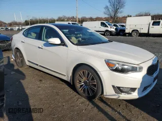 2014 Kia Cadenza Premium with VIN KNALN4D70E5129022, listed as a Copart auction lot 84328064 with 74,183 mi miles and Clean Title. Bid and sale history available at carsss.com. Image 4.
