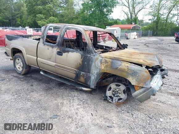2005 Chevrolet Silverado 1500 Z71 z VIN 1GCEK19B65E260861, wystawiony jako IAAI lot #42122540 z przebiegiem Nie podano mil oraz . Historia ofert i sprzedaży dostępna na DreamBid. Obrazek 1.