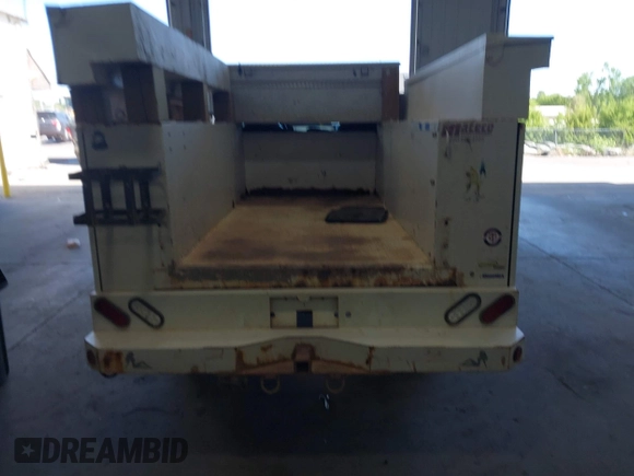2010 Ford F-250 XL with VIN 1FTNF2A57AEA49825, listed as a IAAI auction lot 42242032 with 188,085 mi miles and . Bid and sale history available at DreamBid. Image 16.