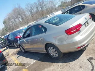 2015 Volkswagen Jetta S с VIN 3VW2K7AJ5FM277619, выставлен на аукционе IAAI как лот 41786668 с пробегом 73 073 миль миль и . История ставок и продаж доступна на DreamBid. Изображение 14.