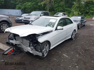 2013 Mercedes-Benz E 350 Luxury with VIN WDDHF8JB4DA727504, listed as a IAAI auction lot 42457322 with 39,803 mi miles and . Bid and sale history available at DreamBid. Image 18.