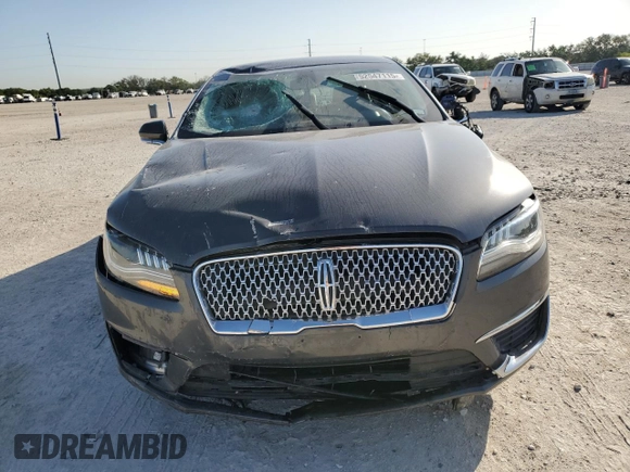 2019 Lincoln MKZ Standard with VIN 3LN6L5A91KR624237, listed as a Copart auction lot 52547115 with 52,105 mi miles and Salvage Title. Bid and sale history available at carsss.com. Image 5.