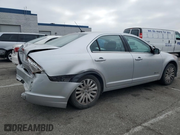 2010 Ford Fusion Hybrid z VIN 3FADP0L35AR110293, wystawiony jako Copart lot #43419065 z przebiegiem 163 946 mil mil oraz Szkoda całkowita • Salvage title. Historia ofert i sprzedaży dostępna na DreamBid. Obrazek 3.