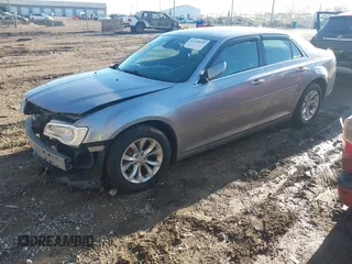 2016 Chrysler 300 Limited with VIN 2C3CCAAGXGH212405, listed as a IAAI auction lot 41130610 with 106,189 mi miles. Bid and sale history available at carsss.com. Image 18.