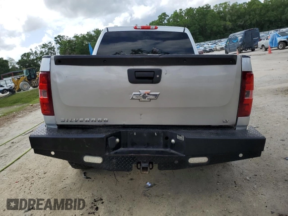 2013 Chevrolet Silverado 1500 LT with VIN 3GCPKSE72DG156102, listed as a Copart auction lot 52367725 with 254,388 mi miles and Salvage Title. Bid and sale history available at DreamBid. Image 6.