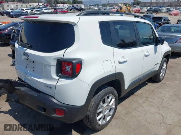 2022 Jeep Renegade Latitude with VIN ZACNJDB14NPN69500, listed as a IAAI auction lot 42478288 with 30,747 mi miles and . Bid and sale history available at DreamBid. Image 4.
