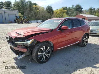 2023 Volvo XC60 Plus Bright Theme z VIN YV4L12RN9P1253565, wystawiony jako Copart lot #54715435 z przebiegiem 17 637 mil mil oraz Szkoda całkowita • Salvage title. Historia ofert i sprzedaży dostępna na DreamBid. Obrazek 1.