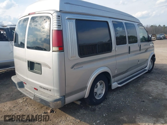 1996 Chevrolet Express Cargo Van w/YF7 with VIN 1GBFG15RXT1019130, listed as a IAAI auction lot 41674417 with 1 mi miles. Bid and sale history available at carsss.com. Image 4.