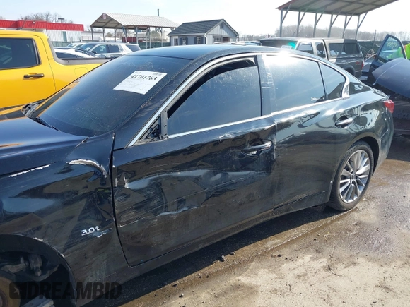 2018 Infiniti Q50 3.0t LUXE with VIN JN1EV7AP1JM590282, listed as a IAAI auction lot 41701763 with 111,318 mi miles. Bid and sale history available at carsss.com. Image 19.