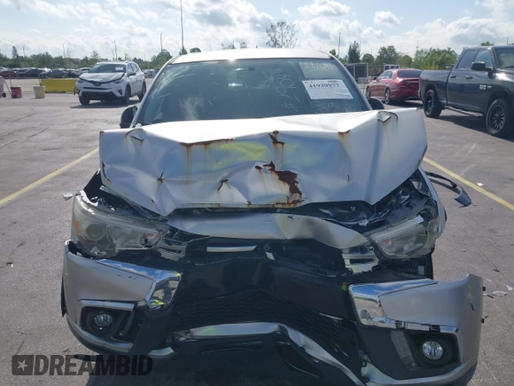 2018 Mitsubishi Outlander SE with VIN JA4AP3AW7JU002904, listed as a IAAI auction lot 42308738 with 65,259 mi miles and . Bid and sale history available at DreamBid. Image 12.