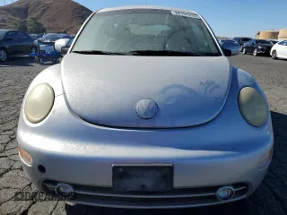 2005 Volkswagen Beetle with VIN 3VWCD31C25M409484, listed as a Copart auction lot 88151515 with 87,282 mi miles and Clean Title. Bid and sale history available at DreamBid. Image 5.
