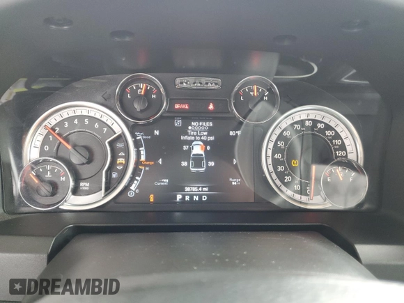2023 Ram 1500 SLT z VIN 1C6RR6LG6PS580210, wystawiony jako Copart lot #59706045 z przebiegiem 38 785 mil mil oraz Nie do naprawy • Non repairable. Historia ofert i sprzedaży dostępna na DreamBid. Obrazek 9.