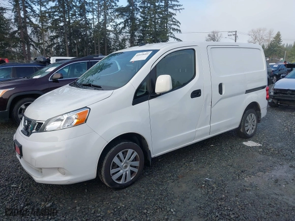 2018 Nissan NV200 Compact Cargo S with VIN 3N6CM0KN3JK699397, listed as a IAAI auction lot 40910685 with 116,115 mi miles. Bid and sale history available at carsss.com. Image 17.