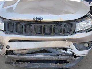 2019 Jeep Compass Latitude with VIN 3C4NJDBB4KT754484, listed as a IAAI auction lot 42324284 with 85,637 mi miles and . Bid and sale history available at DreamBid. Image 6.