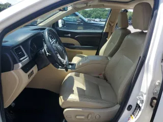 2015 Toyota Highlander Limited with VIN 5TDDKRFH9FS198404, listed as a Copart auction lot 59131925 with 121,888 mi miles and Salvage title. Bid and sale history available at DreamBid. Image 7.