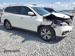 2018 Nissan Pathfinder SV z VIN 5N1DR2MN1JC621655, wystawiony jako Copart lot #58040845 z przebiegiem 81 765 mil mil oraz Szkoda całkowita • Salvage title. Historia ofert i sprzedaży dostępna na DreamBid. Obrazek 4.