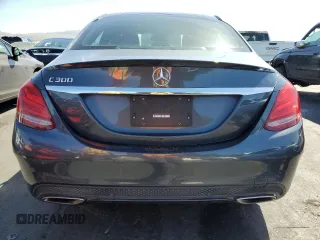 2015 Mercedes-Benz C 300 z VIN 55SWF4JB3FU066356, wystawiony jako Copart lot #56933205 z przebiegiem 93 917 mil mil oraz Szkoda całkowita • Salvage title. Historia ofert i sprzedaży dostępna na DreamBid. Obrazek 6.