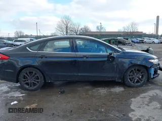 2018 Ford Fusion SE with VIN 3FA6P0HD1JR264641, listed as a IAAI auction lot 41366906 with 116,785 mi miles. Bid and sale history available at carsss.com. Image 12.