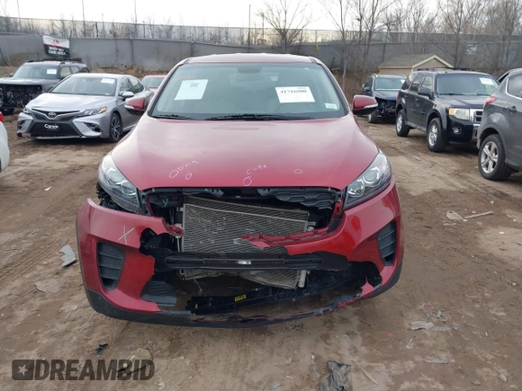 2019 Kia Sorento L with VIN 5XYPG4A35KG512845, listed as a IAAI auction lot 41716900 with 90,950 mi miles. Bid and sale history available at carsss.com. Image 12.