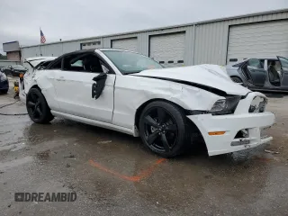 2014 Ford Mustang V6 with VIN 1ZVBP8EM9E5249726, listed as a Copart auction lot 44850925 with 93,796 mi miles and Non Repairable. Bid and sale history available at carsss.com. Image 4.