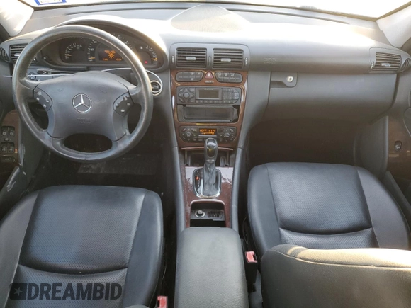2003 Mercedes-Benz C 320 with VIN WDBRF64J33F325589, listed as a Copart auction lot 74736374 with 112,830 mi miles and Salvage Title. Bid and sale history available at DreamBid. Image 8.