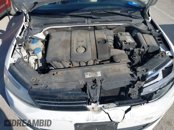 2013 Volkswagen Jetta SE with VIN 3VWDX7AJ8DM424751, listed as a IAAI auction lot 41659290 with 123,408 mi miles and . Bid and sale history available at DreamBid. Image 10.