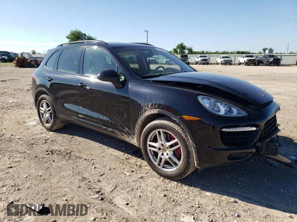 2013 Porsche Cayenne with VIN WP1AA2A29DLA09229, listed as a Copart auction lot 56473375 with 101,769 mi miles and Salvage title. Bid and sale history available at DreamBid. Image 4.