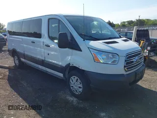 2017 Ford Transit XL z VIN 1FBZX2ZM3HKB15099, wystawiony jako IAAI lot #42352568 z przebiegiem 216 536 mil mil oraz . Historia ofert i sprzedaży dostępna na DreamBid. Obrazek 1.