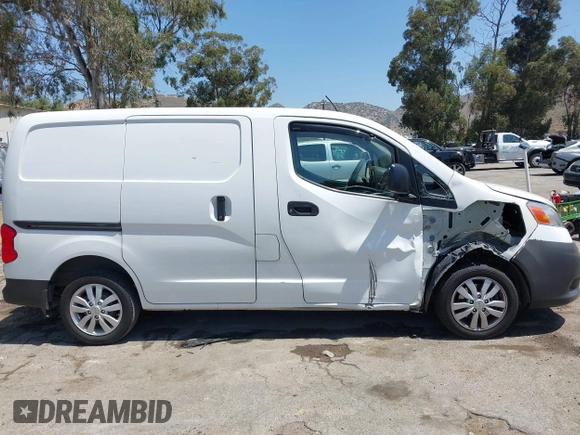 2015 Nissan NV200 SV с VIN 3N6CM0KN6FK698672, выставлен на аукционе IAAI как лот 42278985 с пробегом 203 264 миль миль и . История ставок и продаж доступна на DreamBid. Изображение 13.
